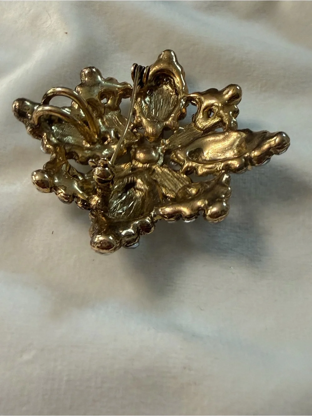Vintage Pearl and Crystal Floral Brooch - Elegant Ivory and Gold
